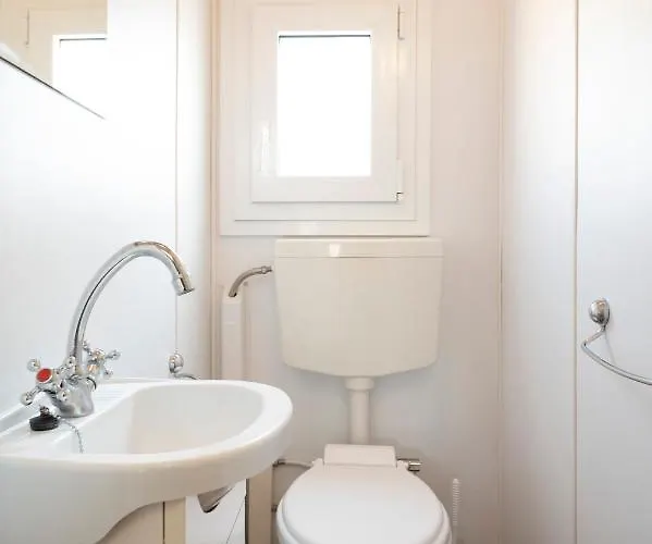 مكان تخييم Norina 3*